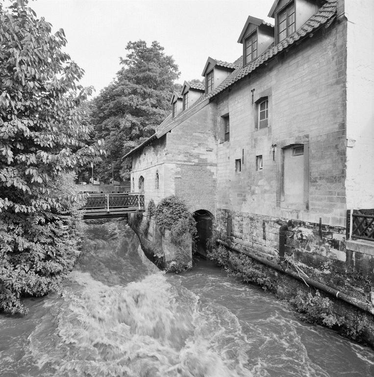 Отель Tavern De Geulhemermolen Берг-эн-Терблейт Экстерьер фото